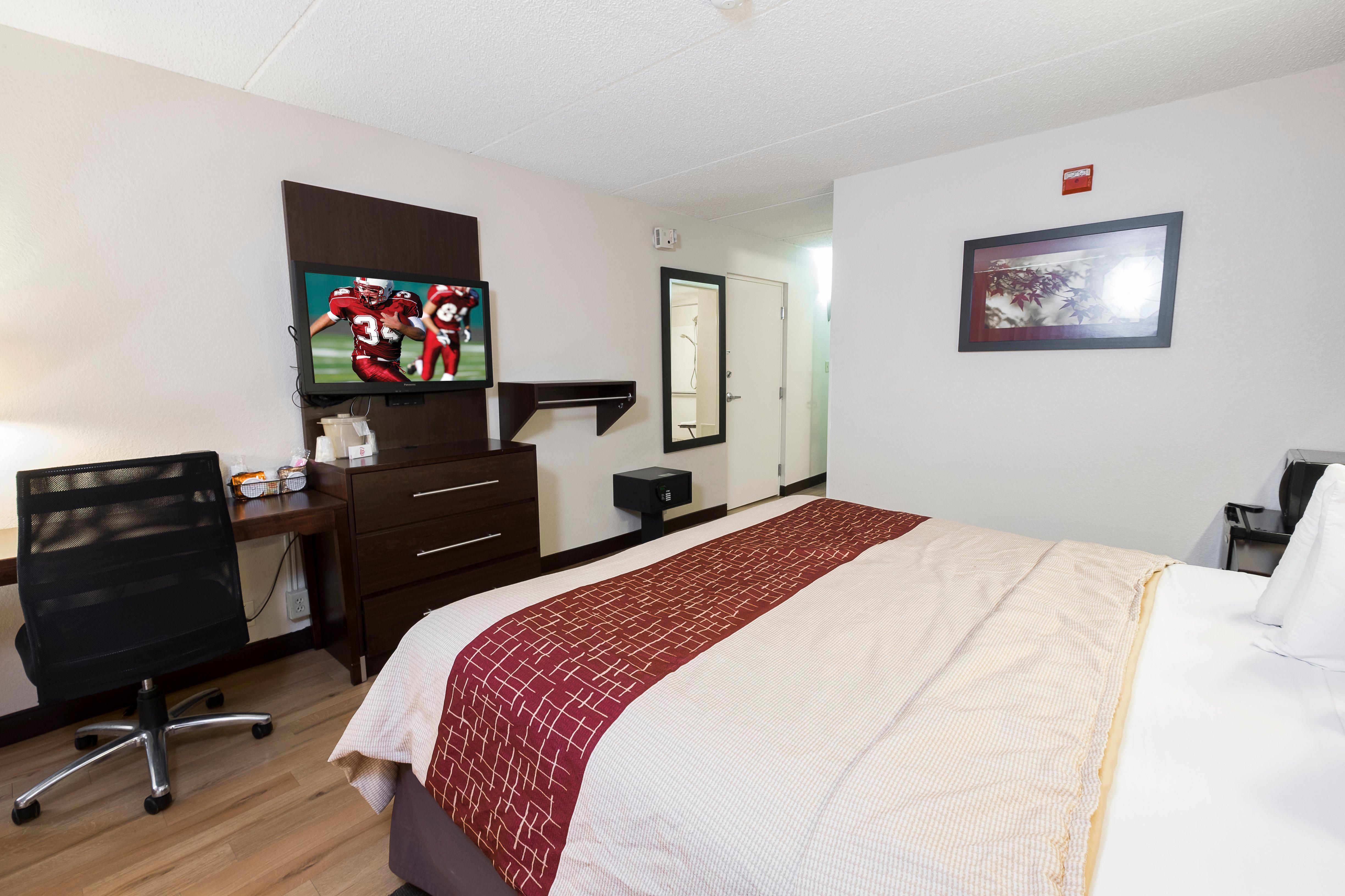 Red Roof Inn Plus+ Boston - Woburn/ Burlington Esterno foto
