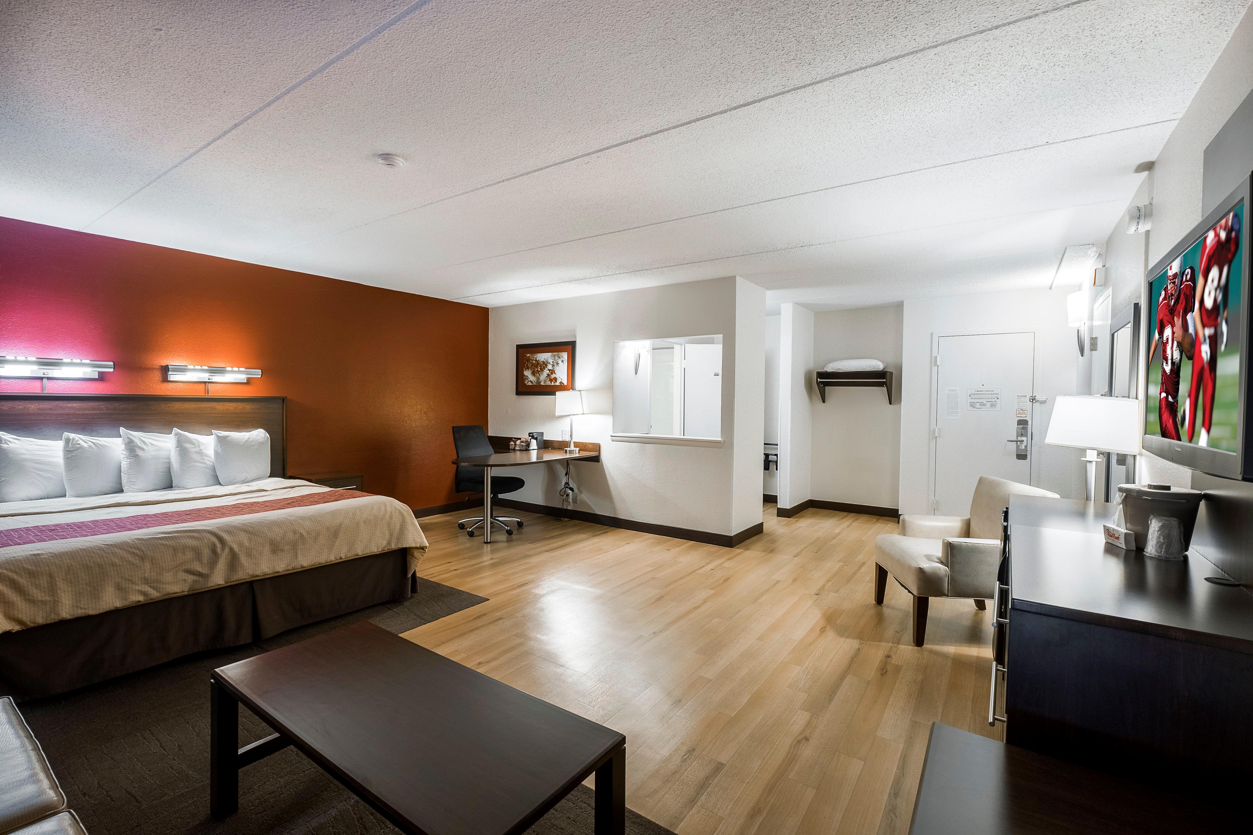 Red Roof Inn Plus+ Boston - Woburn/ Burlington Esterno foto