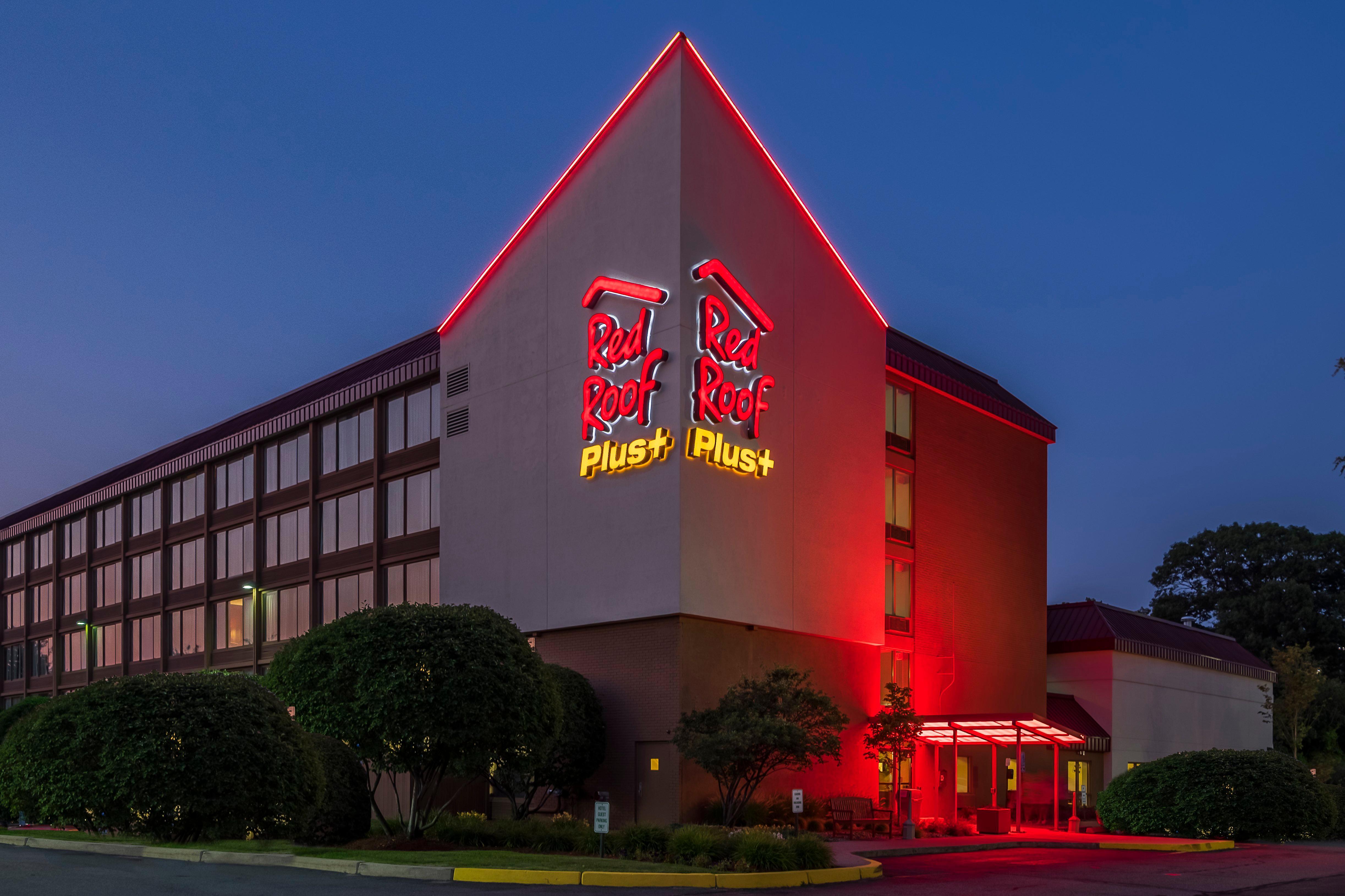 Red Roof Inn Plus+ Boston - Woburn/ Burlington Esterno foto