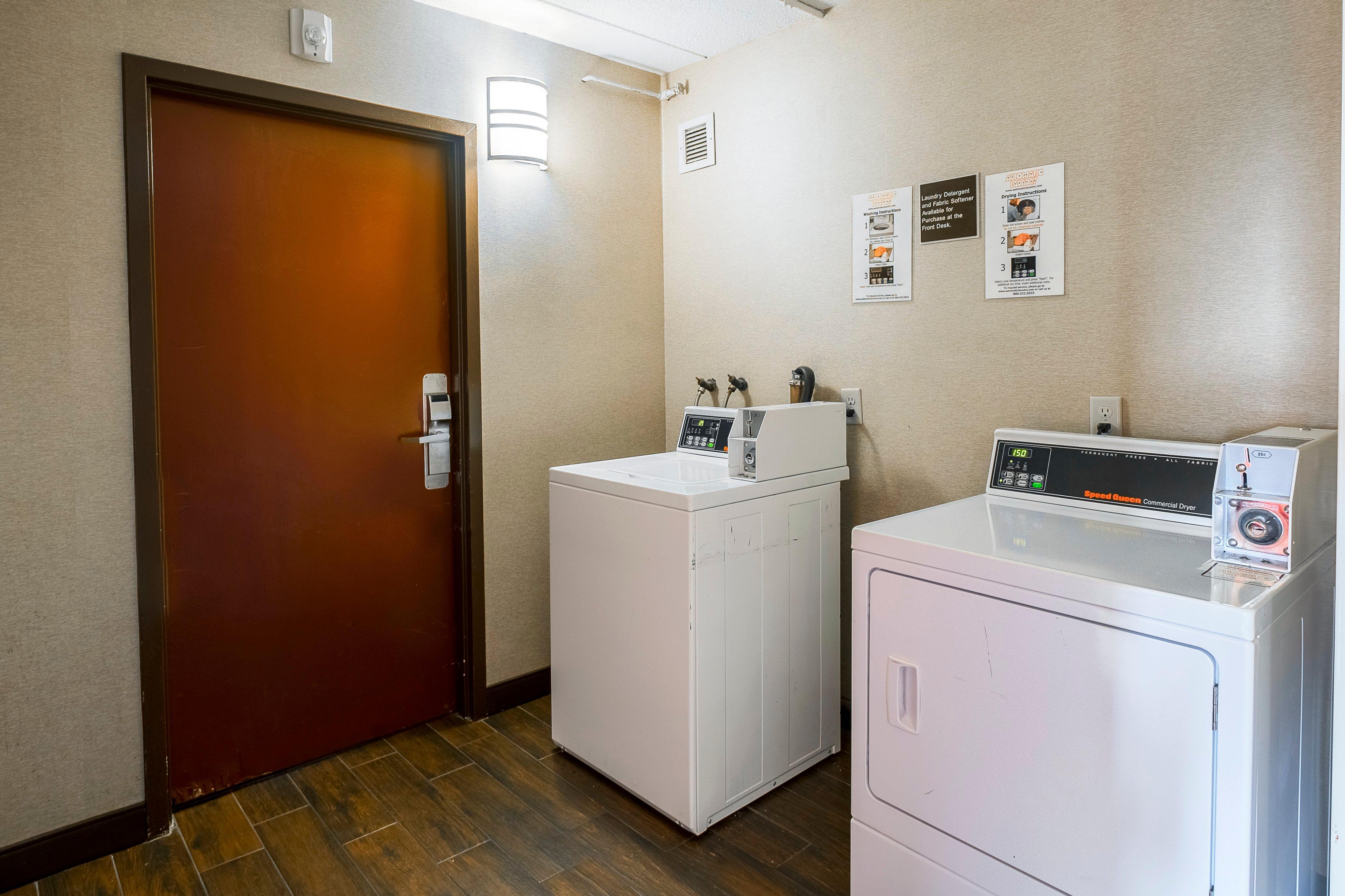 Red Roof Inn Plus+ Boston - Woburn/ Burlington Esterno foto