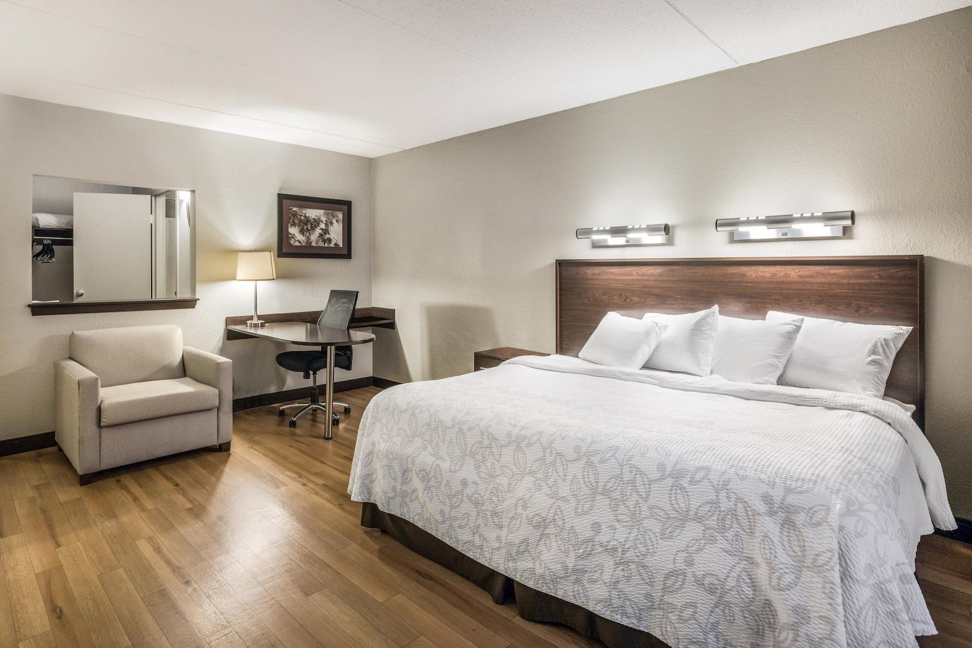 Red Roof Inn Plus+ Boston - Woburn/ Burlington Esterno foto