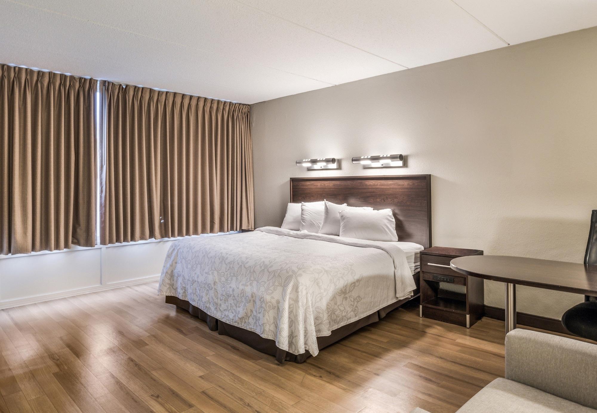 Red Roof Inn Plus+ Boston - Woburn/ Burlington Esterno foto