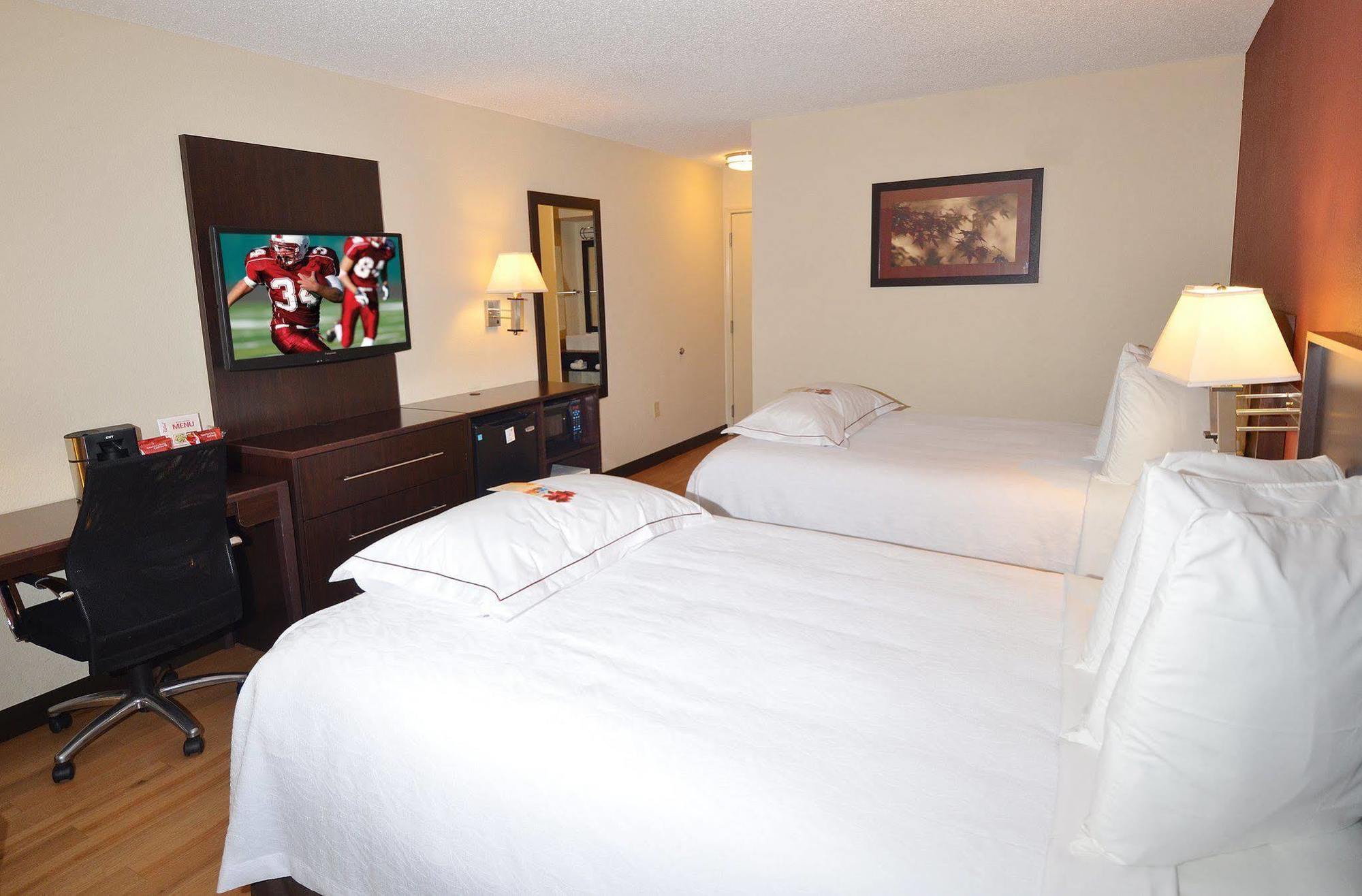 Red Roof Inn Plus+ Boston - Woburn/ Burlington Esterno foto