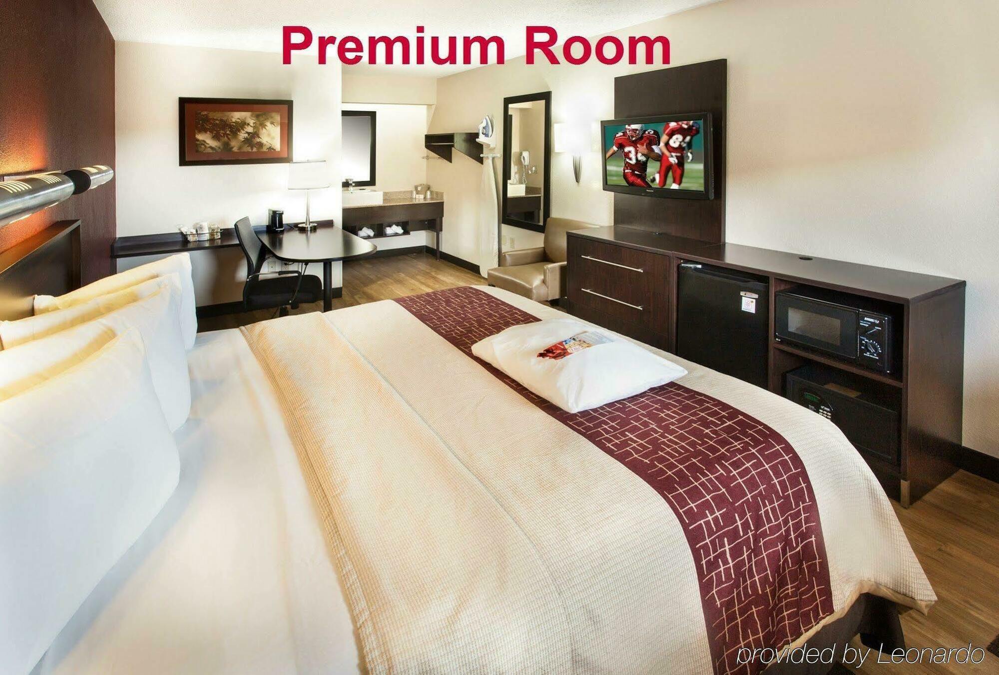 Red Roof Inn Plus+ Boston - Woburn/ Burlington Esterno foto